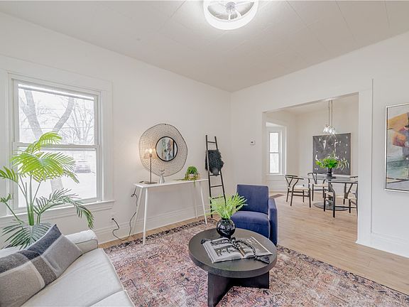 5th image of 297 Knickerbocker Ave