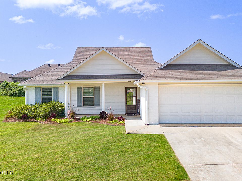 1st image of 720 Sawgrass Lakes Dr