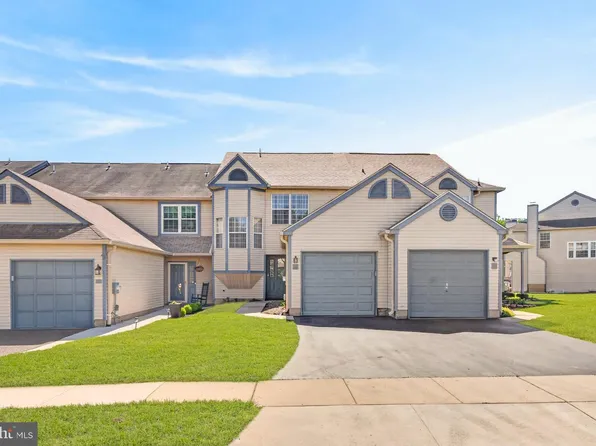 16 Goldenrod Ct, Hamilton, NJ 08690