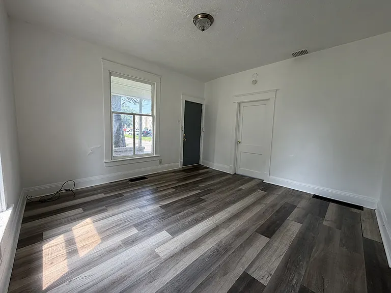 748 Monroe St #1 — Photo 16