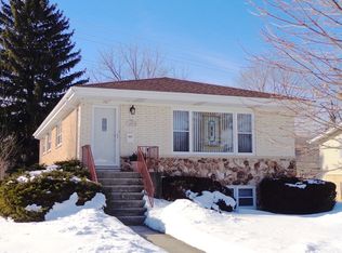 307 Woodland Rd, Libertyville, IL 60048