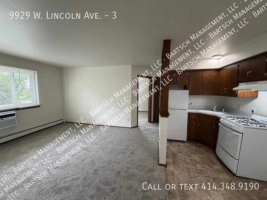Studio, $950 — Photo 3