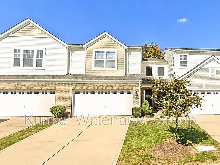 3016 Celebration Park Cir — Photo 1