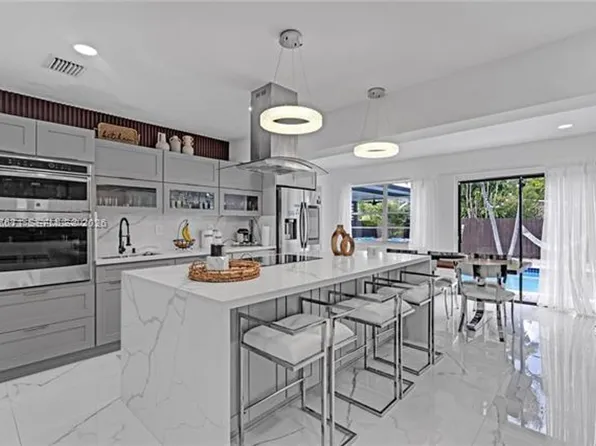7031 SW 12th St #7031, Hollywood, FL 33023