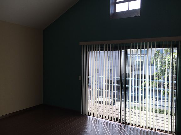 5th image of 2050 Pacific Beach Dr Unit 309