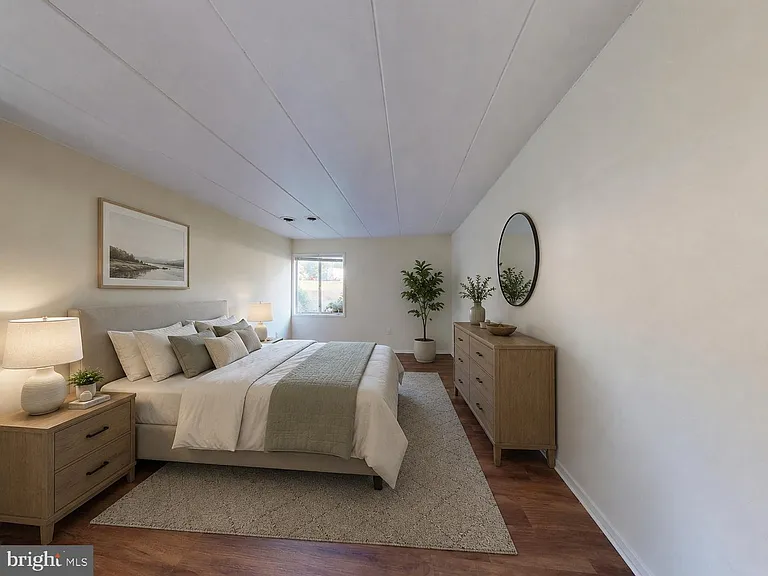 2622 Fort Farnsworth Rd #216 — Photo 10