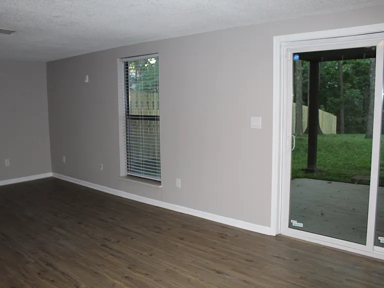 8009 NW 79th Pl — Photo 15