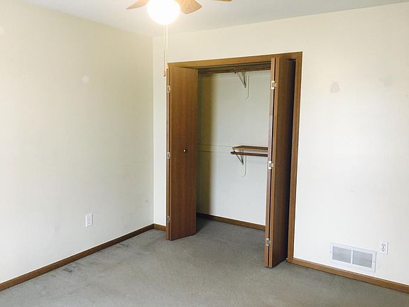 2nd image of 1117 SW Ephraim Dr