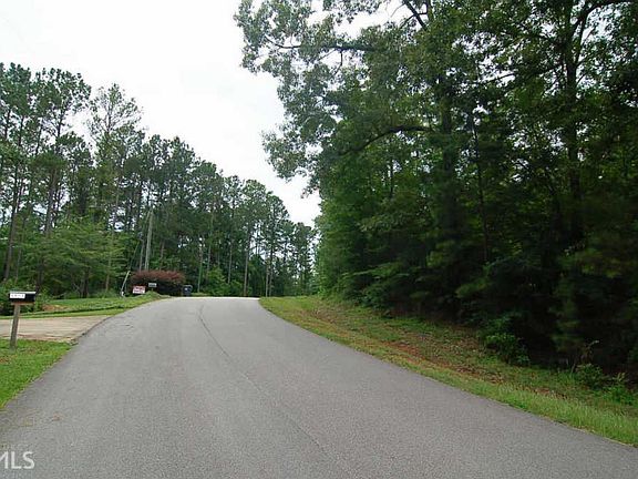 3rd image of 1610 Northwoods Dr #118