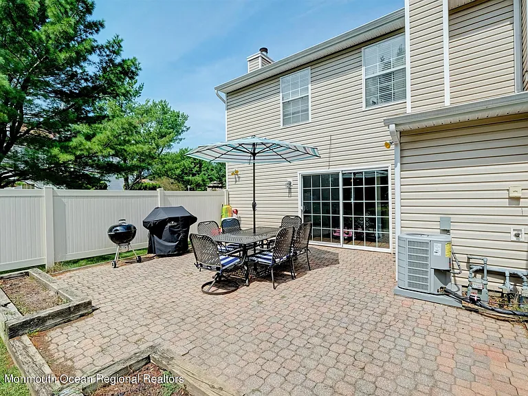 226 Teasdale Pl — Photo 26