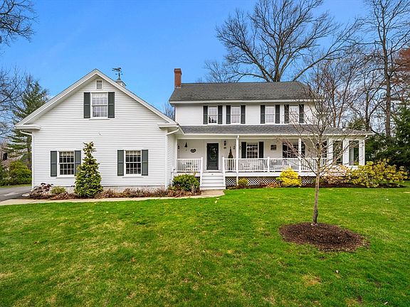 2nd image of 21 Windward Dr