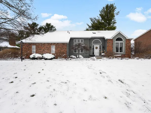 15861 Fair Banks Ct, Granger, IN 46530