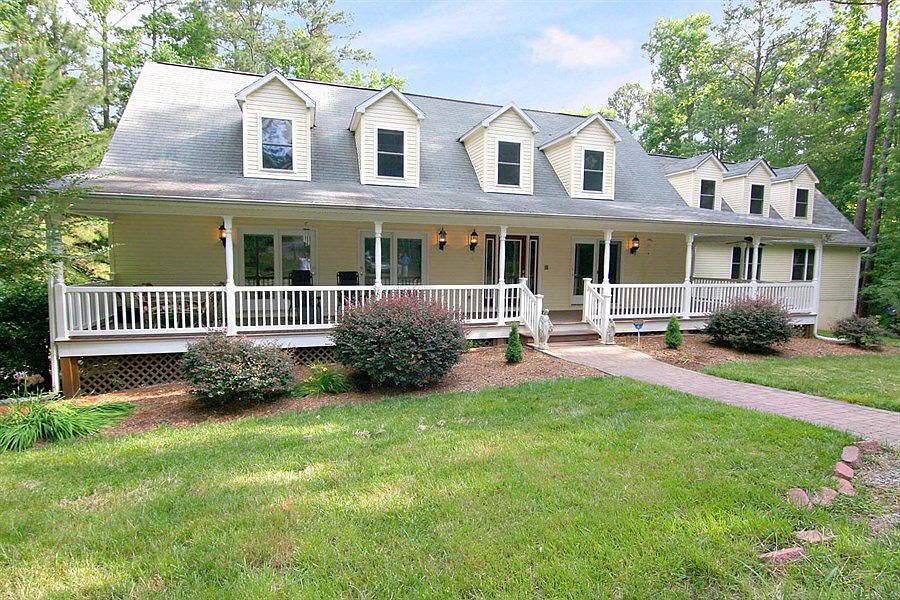 1st image of 6936 Wade Dr