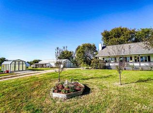 25930 E Wildlife Dr, Hopedale, IL 61747