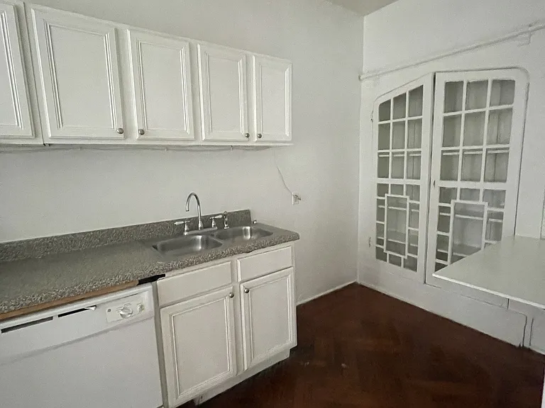 7819 Saint Charles Ave — Photo 8