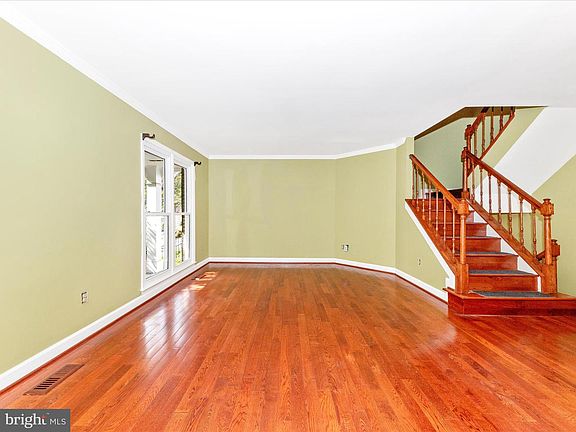 5th image of 314 Crescendo Way