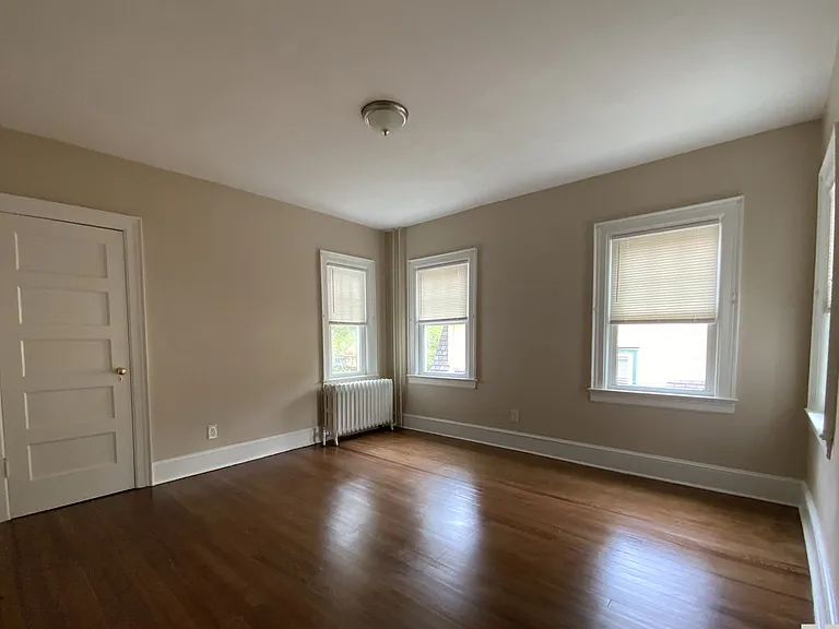 1626 Riverside Dr — Photo 13