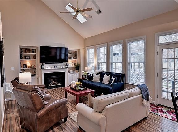 3rd image of 4034 Thorngate Dr