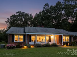 1531 Starcross Rd, Lenoir, NC 28645