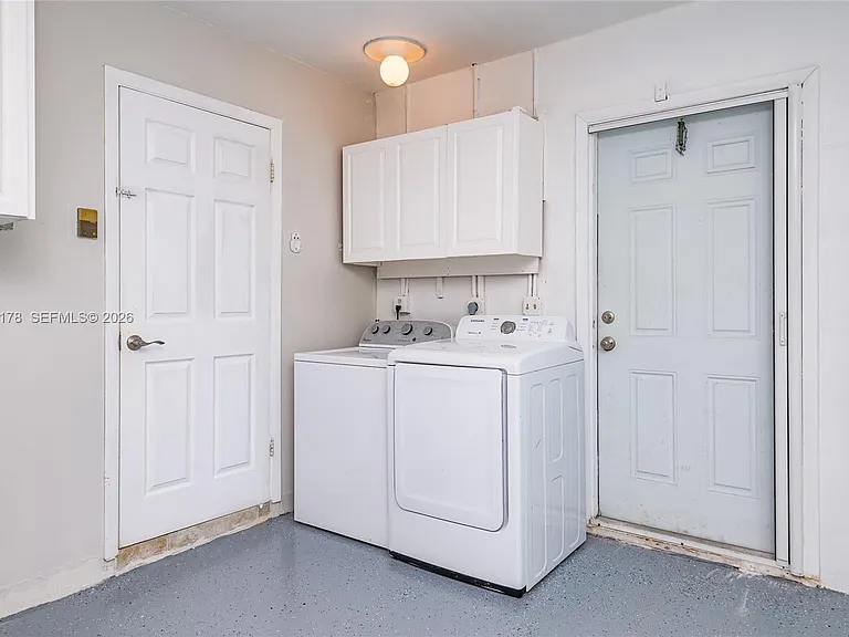505 Heron Dr — Photo 15