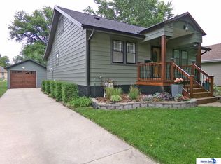 1708 Grant St, Beatrice, NE 68310