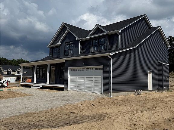 4th image of 3 Greentree Court