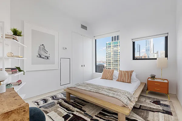 Sold by Compass | media 6