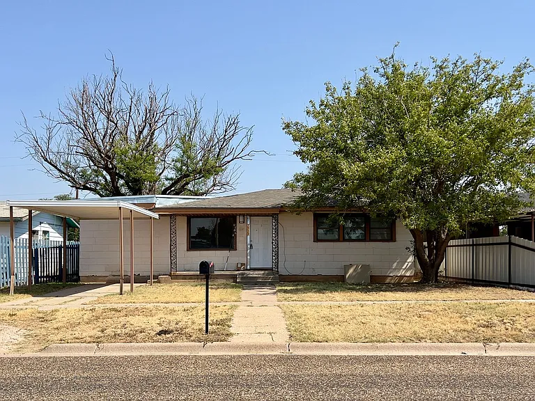 1717 Grant St — Photo 1