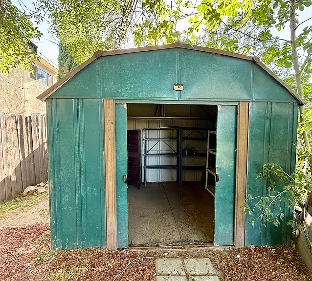 21830 Eccles St — Photo 17
