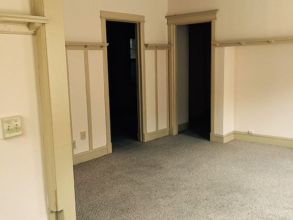 5th image of 2311 W Wisconsin Ave #7207004