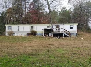 181 Yvonne Dr, Six Mile, SC 29682