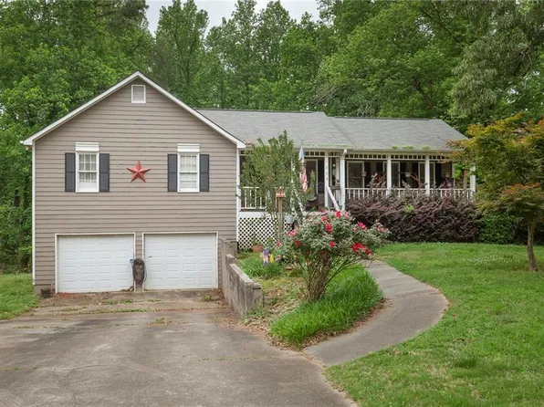 209 Cedar Mill Ln, Woodstock, GA 30189