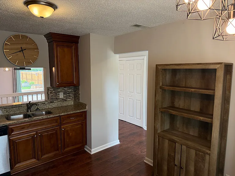 775 Hecate Dr — Photo 9