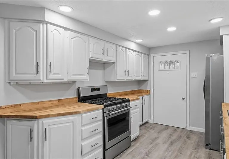 228 Sylvan Walk — Photo 5