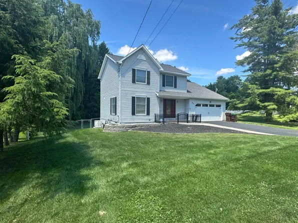 60 McCormack Rd, Slingerlands, NY 12159