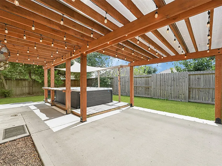 29467 Iris Bloom Ct — Photo 35