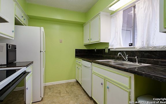 4th image of 9503 Powhatan Dr APT 404