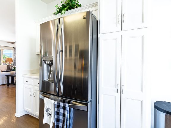 KITCHEN DETAIL5