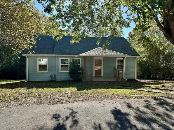 1005 Kendrick St, Clarksville, TN 37043