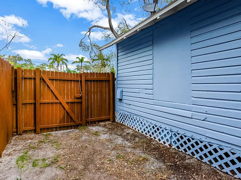 547 Wildwood Way #B — Photo 27