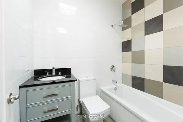 Sold by Town Residential | media 20