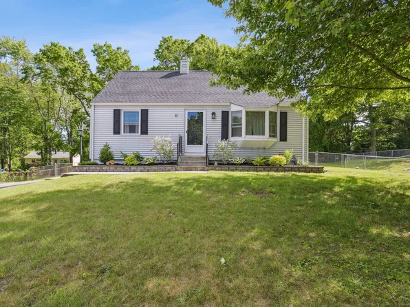 81 Georgia Road, Montville, CT 06370