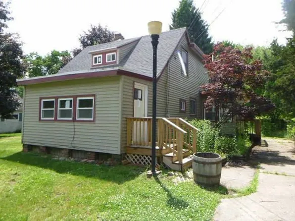 15850 Florence St, Lansing, MI 48906