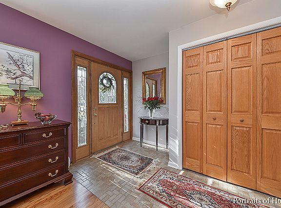 5th image of 26W214 Mohican Dr