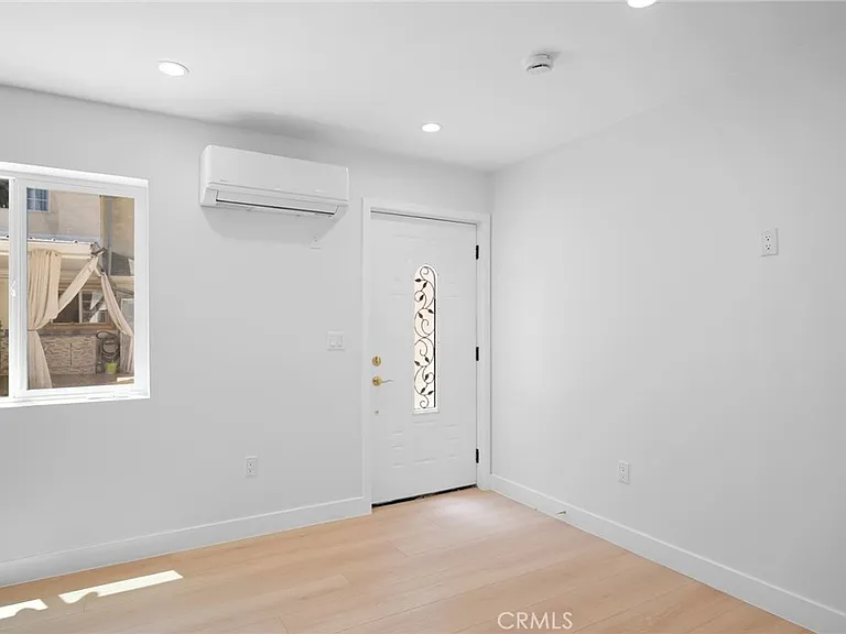 6235 Banner Ave #1/2 — Photo 3