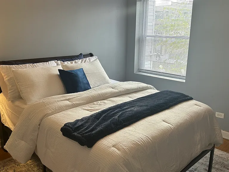 8040 S Maryland Ave #2 — Photo 4