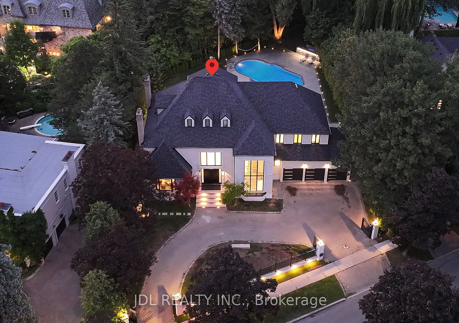 8 bed, $20,000 — Photo 1
