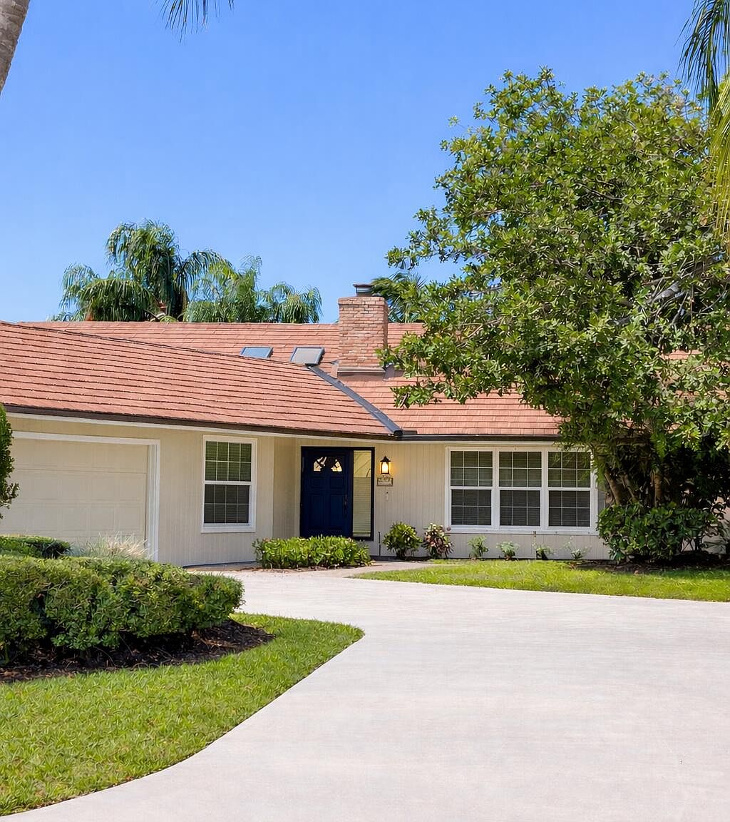 5741 SE Winged Foot Drive