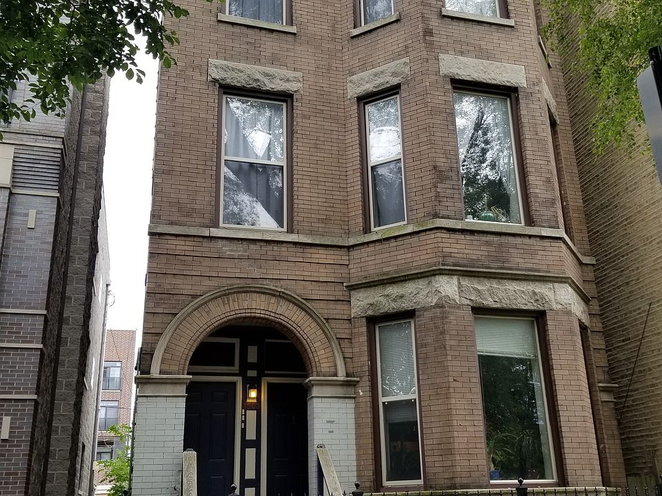 Classic West Town charm!