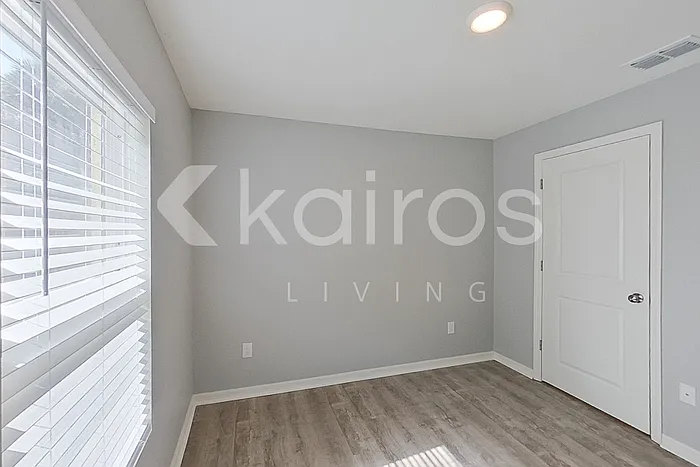 1124 Ware Ave — Photo 12